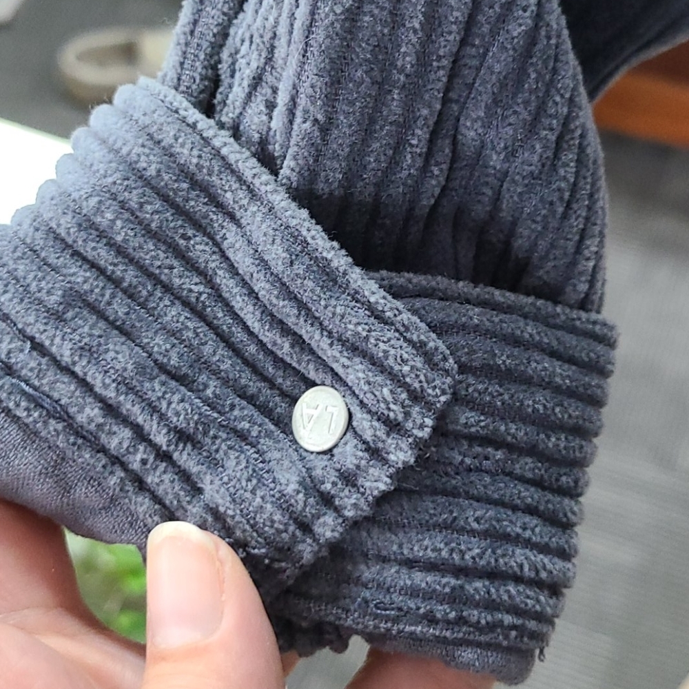 Jacket - Picture 4 of 7
